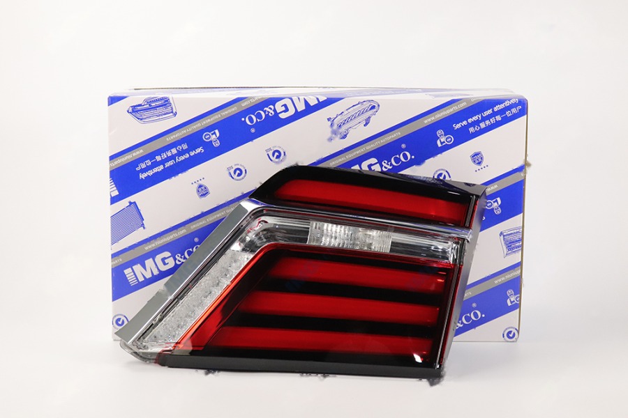 内尾灯 RH(LED) 34150-TAE-H01