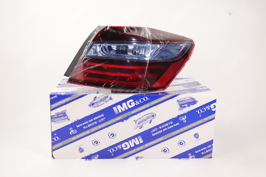 外尾灯 RH(LED) 33500-T2A-H21