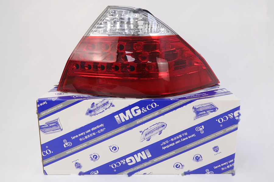 外尾灯 RH 33501-SDA-H12