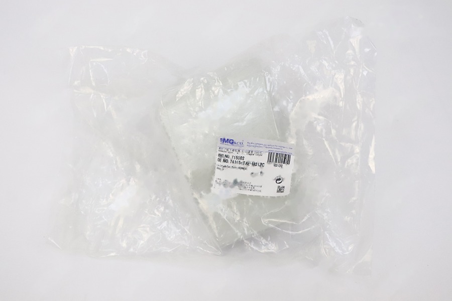 前叶子板下裙包角 R(白漆带卡扣卡片) 74115-TAE-H01ZC