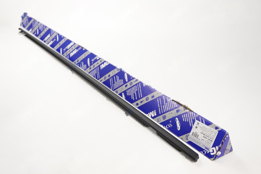 车门玻璃外压条 前R(黑色) 72410-SNA-A01
